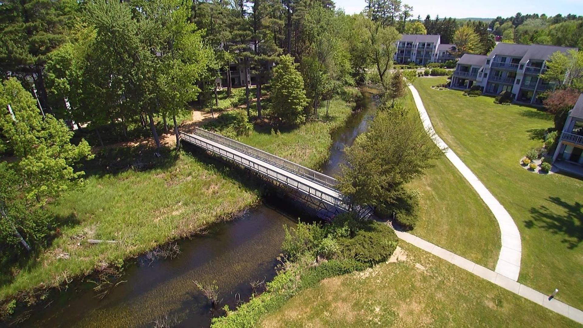 Gorgeous 2 Bedroom Lake View Condo Traverse City Zewnętrze zdjęcie